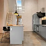 Semesterbostad 3 Bedroom Lovely In