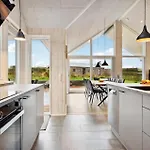 Semesterbostad 3 Bedroom Lovely In