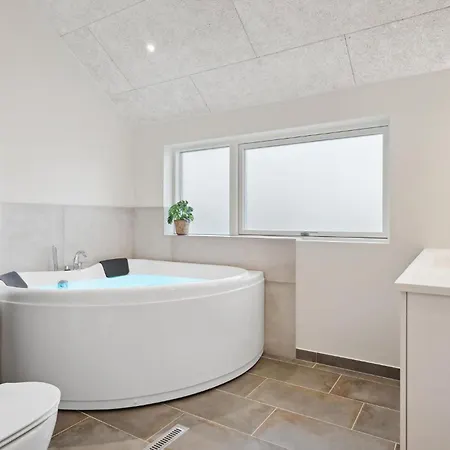 3 Bedroom Lovely In Дом отдыха Богенсе