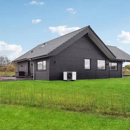 3 Bedroom Lovely In Дом отдыха Богенсе
