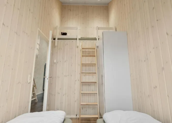 Σπίτι διακοπών 3 Bedroom Lovely In *