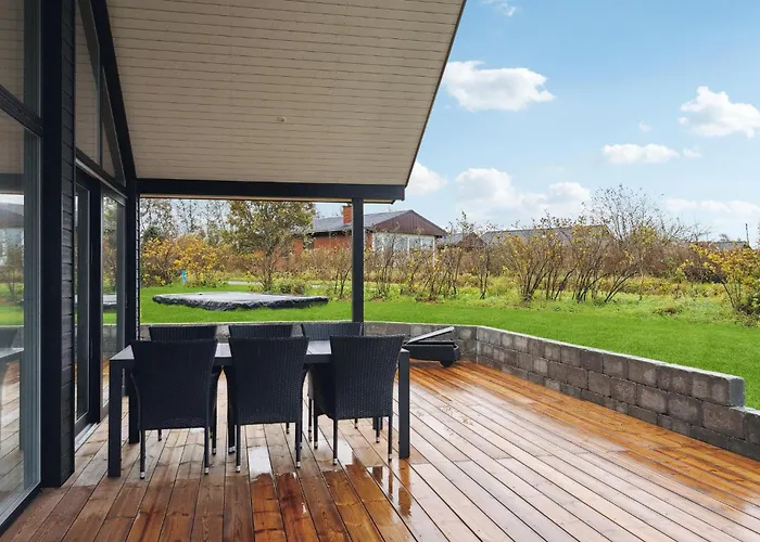 3 Bedroom Lovely In Bogense