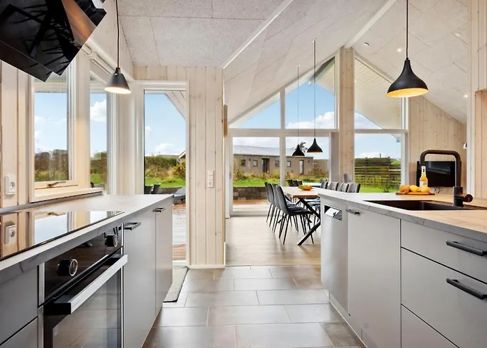 Σπίτι διακοπών 3 Bedroom Lovely In